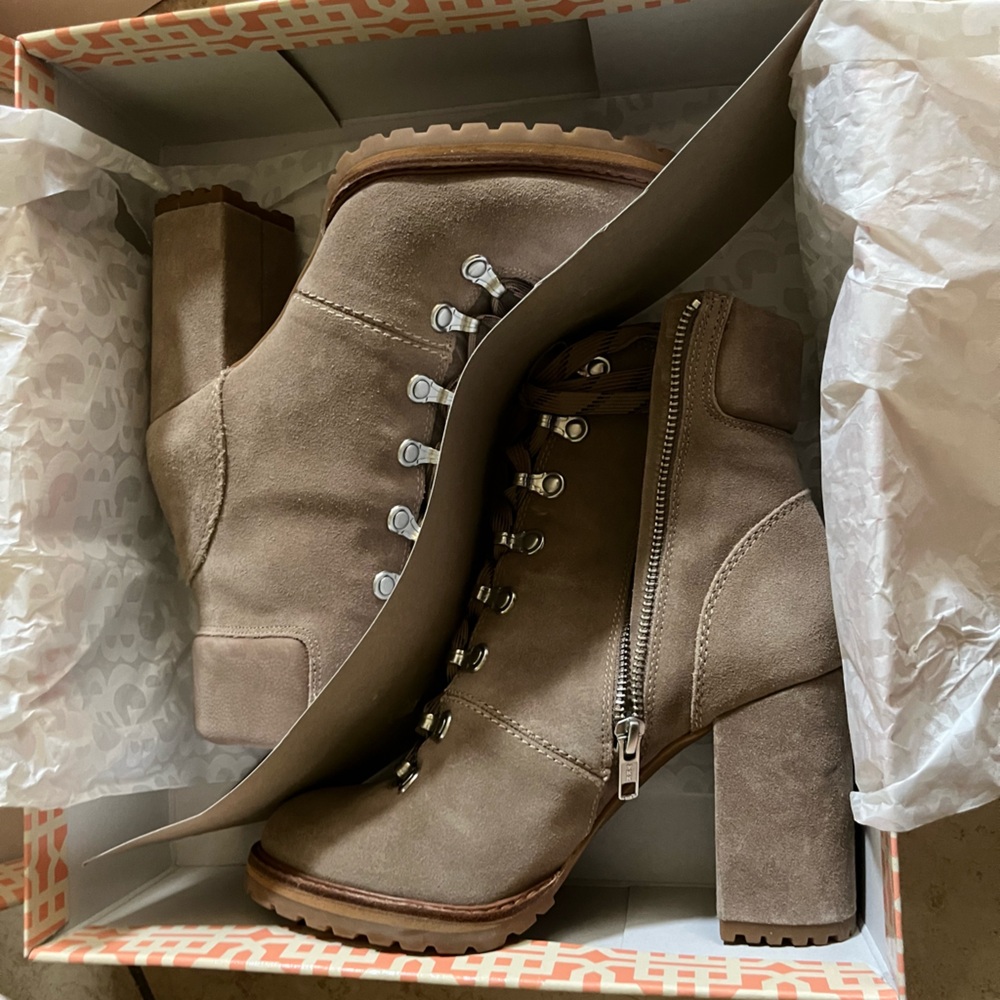 Gianni Bini winter zip/lace up boots